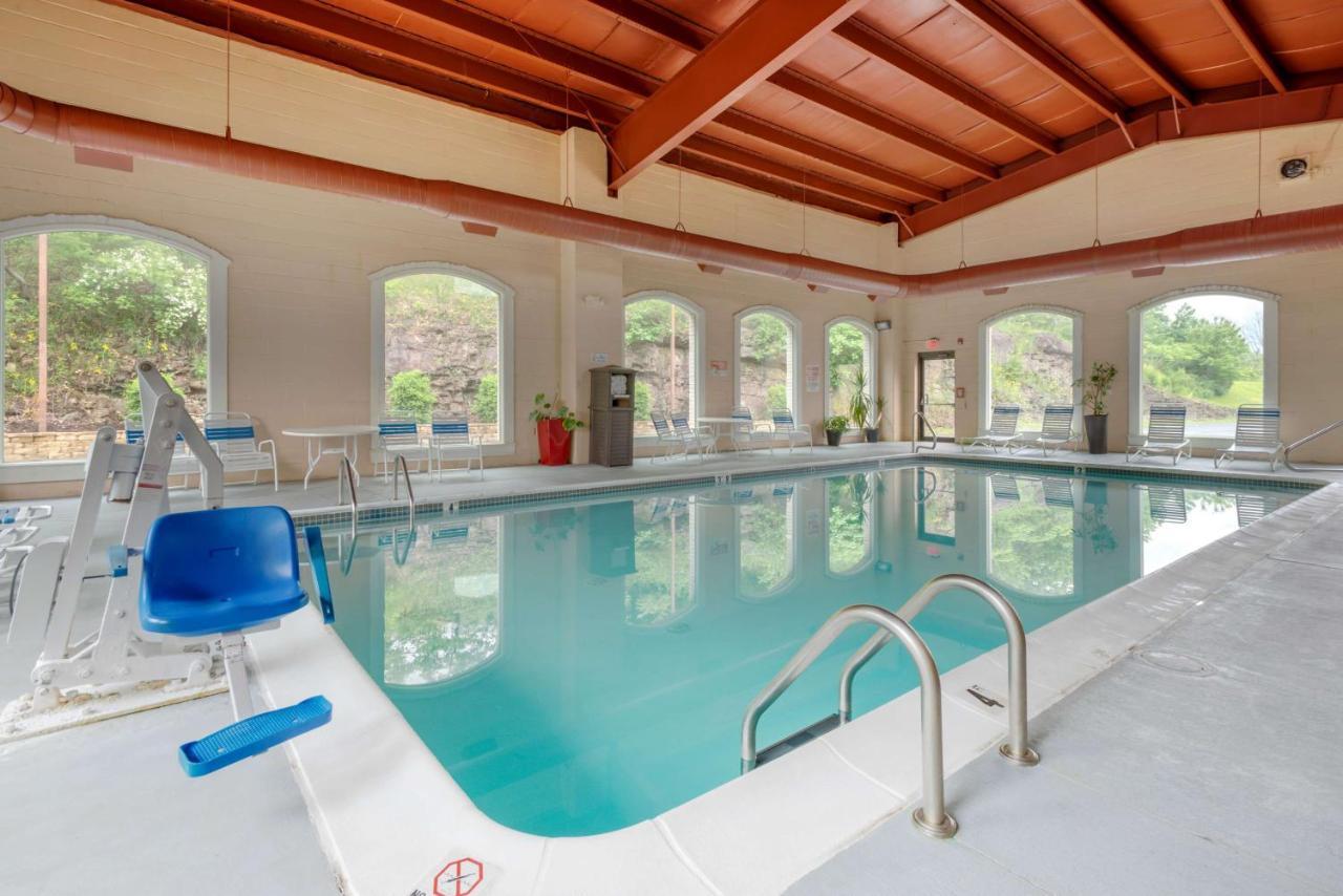 Best Western Plus Poconos Tannersville Luaran gambar